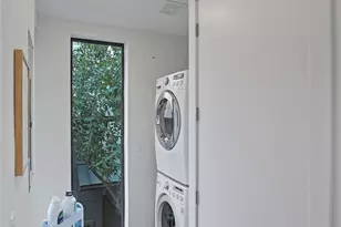 909 W Johanna St, Austin, TX 78704 - Photo 18