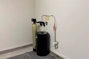 7220 Wyoming Springs Dr, Round Rock, TX 78681 - Photo 22