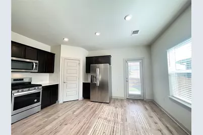 1917 Daleside Lane, Austin, TX 78754 - Photo 10