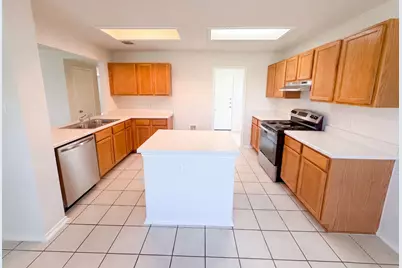 305 Edgewood Cove, Leander, TX 78641 - Photo 2