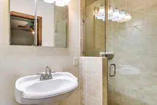 502 Sunset Cir, Austin, TX 78704 - Photo 14
