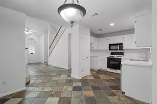 2307 Davis St, Taylor, TX 76574 - Photo 10