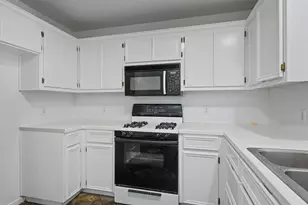 2307 Davis St, Taylor, TX 76574 - Photo 12