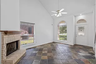2307 Davis St, Taylor, TX 76574 - Photo 6