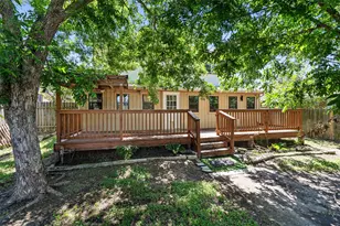 2307 Davis St, Taylor, TX 76574 - Photo 34