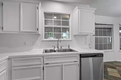2307 Davis Street, Taylor, TX 76574 - Photo 14