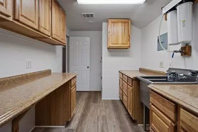 2307 Davis Street, Taylor, TX 76574 - Photo 30