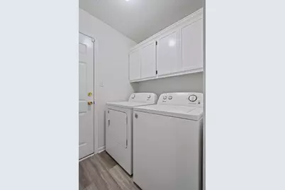 2307 Davis Street, Taylor, TX 76574 - Photo 24