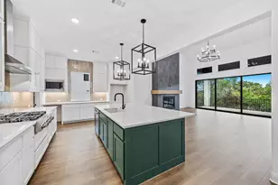 2000 Crimson Sunset Dr, Georgetown, TX 78628 - Photo 2