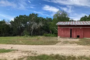 1050 Harmon Hills Rd, Dripping Springs, TX 78620 - Photo 16