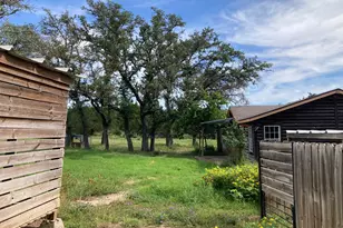 1050 Harmon Hills Rd, Dripping Springs, TX 78620 - Photo 22