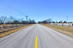 1015 E Main St, Troy, TX 76579 - Photo 18