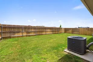 610 Roaring Fork Ln, Bastrop, TX 78602 - Photo 28