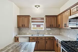 606 Fairmont Dr, Georgetown, TX 78628 - Photo 8