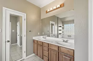 606 Fairmont Dr, Georgetown, TX 78628 - Photo 14