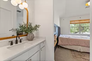 224 Magnolia Blossom Cove, Driftwood, TX 78619 - Photo 20