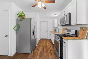 617 Johnson St, Bertram, TX 78605 - Photo 10