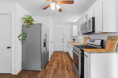 617 Johnson Street, Bertram, TX 78605 - Photo 10