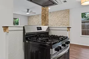 2618 Audubon Pl, Austin, TX 78741 - Photo 12