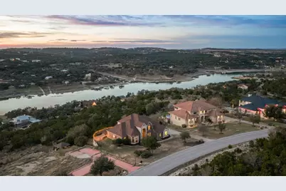 2702 Lakehurst Road, Spicewood, TX 78669 - Photo 38