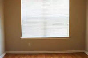 910 E 51st St, Austin, TX 78751 - Photo 12