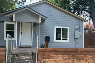 241 Benbo St, Seguin, TX 78155 - Photo 8