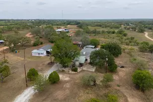 4598 State Hwy 173 N, Devine, TX 78016 - Photo 36