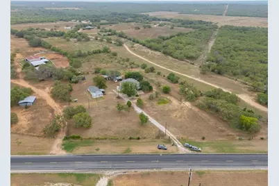 4598 State Highway 173 N, Devine, TX 78016 - Photo 34