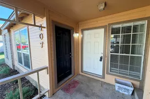 405 Burlwood Ct, Round Rock, TX 78664 - Photo 2