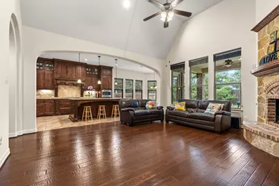 1916 Buffalo Speedway, Leander, TX 78641 - Photo 10