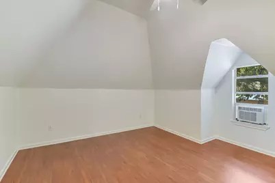 1110 W 22nd Street #16, Austin, TX 78705 - Photo 4