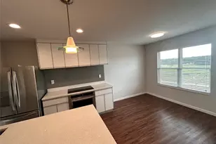 901 E 40th St, Austin, TX 78751 - Photo 2