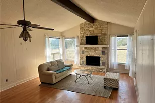 21418 Kathy Ln, Spicewood, TX 78669 - Photo 10