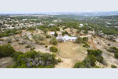 21418 Kathy Lane, Spicewood, TX 78669 - Photo 22