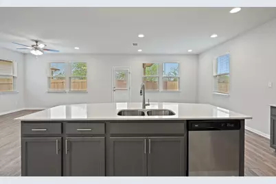 11225 Zip Cochise Way, Austin, TX 78653 - Photo 10