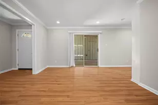 1404 Briarcliff Blvd, Austin, TX 78723 - Photo 8