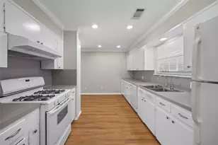 1404 Briarcliff Blvd, Austin, TX 78723 - Photo 10