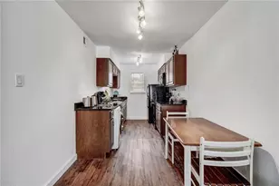 2200 San Gabriel St, Austin, TX 78705 - Photo 4