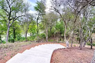 124 Patrick Herndon Dr, Bastrop, TX 78602 - Photo 24