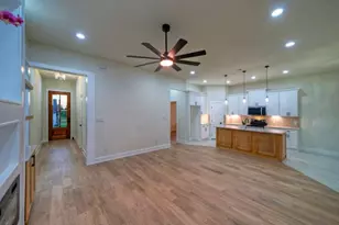 150 Waimanalo Ln, Bastrop, TX 78602 - Photo 6