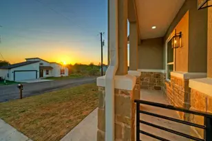150 Waimanalo Ln, Bastrop, TX 78602 - Photo 36