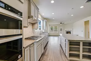 201 Hanging Star Ln, Georgetown, TX 78633 - Photo 8