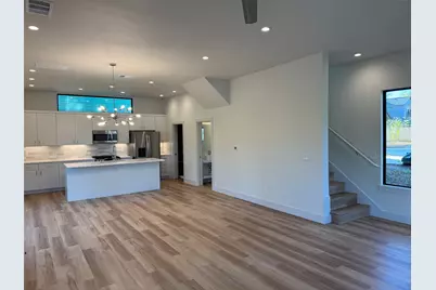 1131 Walton Lane #3, Austin, TX 78721 - Photo 4