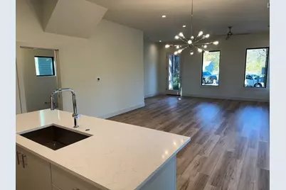 1131 Walton Lane #3, Austin, TX 78721 - Photo 6