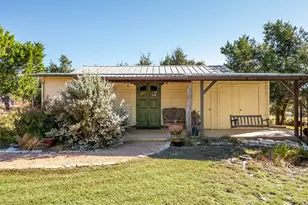 483 E Grand Oaks Dr, Harper, TX 78631 - Photo 8