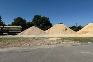 713 E Ave E, Temple, TX 76501 - Photo 1