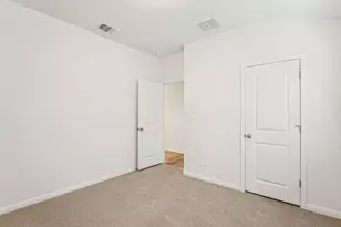188 Leland Ave, Buda, TX 78610 - Photo 8