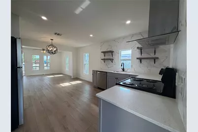 1207 Pine Street, Bastrop, TX 78602 - Photo 4