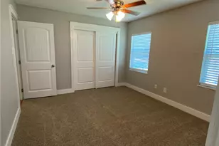 102 E Live Oak St, Hutto, TX 78634 - Photo 12