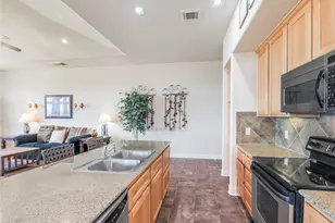 1908 Kahala Sunset Dr, Spicewood, TX 78669 - Photo 12